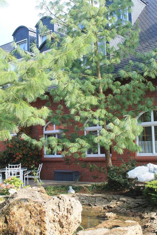 Hotel Und Restaurant Waldschloesschen Crivitz Luaran gambar