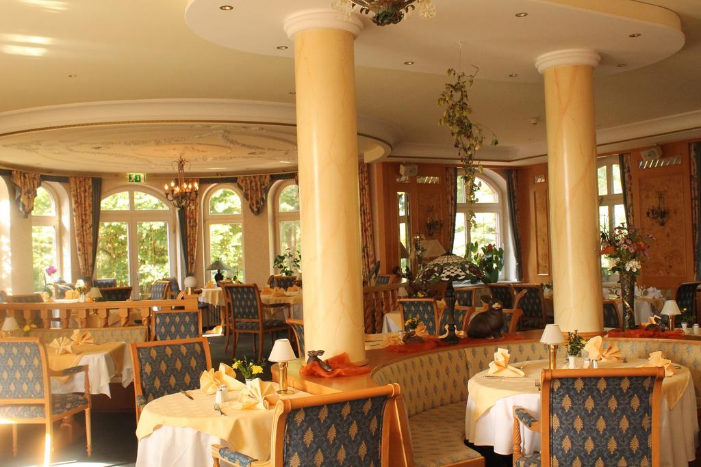 Hotel Und Restaurant Waldschloesschen Crivitz Luaran gambar