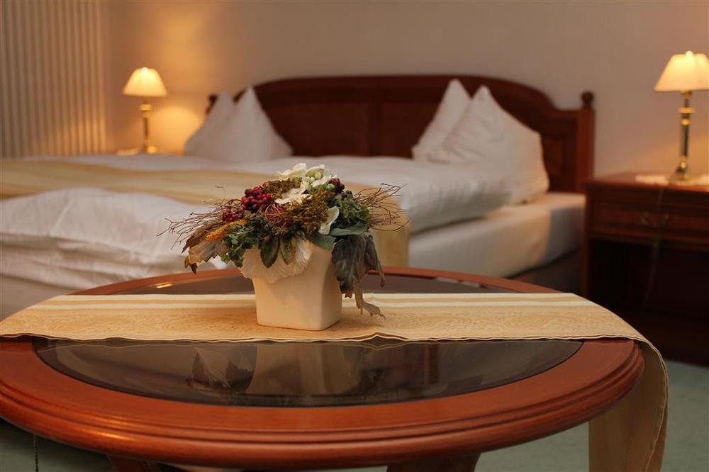 Hotel Und Restaurant Waldschloesschen Crivitz Bilik gambar